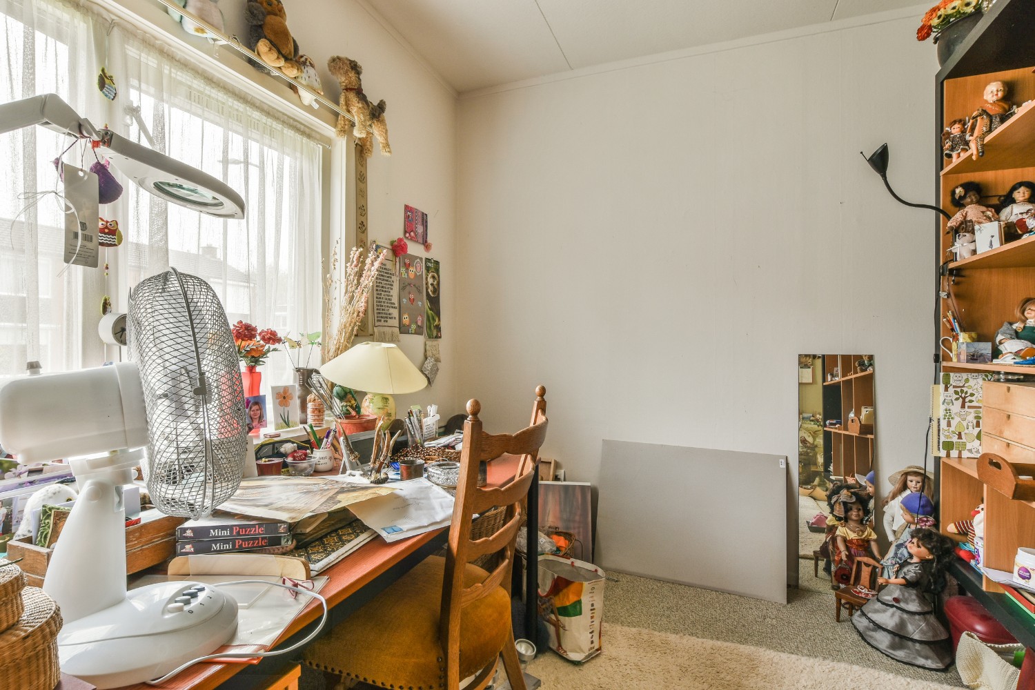 Selling your property is a major milestone, but it’s easy to hit a few bumps along the way if you’re not prepared. This article unpacks the most common slip-ups sellers make and how to steer clear of them, so you can maximise your sale price and enjoy a stress-free selling experience.
